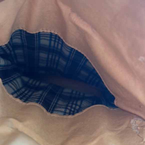 Very Volatile Boots - Picture 10 of 10